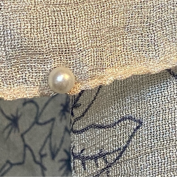 Ivory and Navy Floral Print Kimono with Pearls - Picture 6 of 17